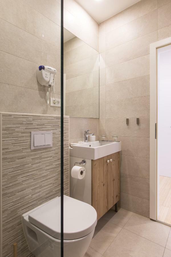 Miro Studio Apartments Загреб Экстерьер фото
